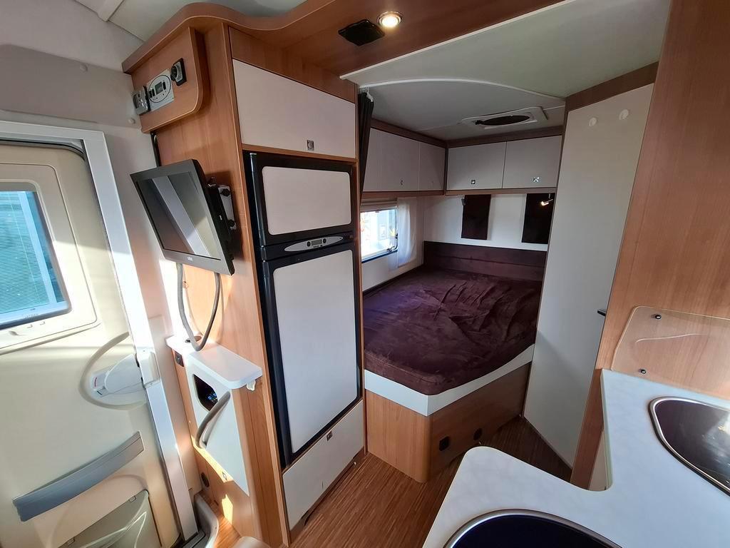 2014 LMC Rotec 662TI 130PK Fransbed Hefbed Trekhaak 104685Km, Ringverwarming, Fiat, Koelkast, Bedrijf