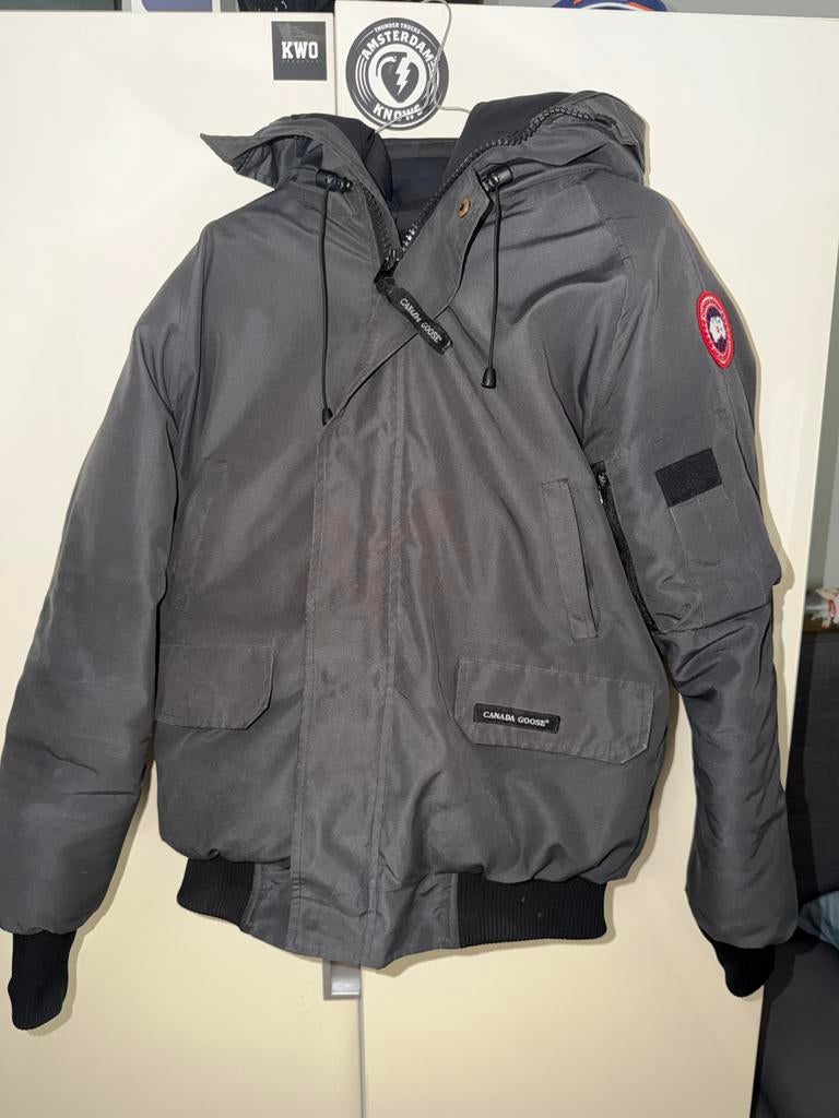 Canada Goose chilliwack jas grijs L, Ophalen of Verzenden, Zo goed als nieuw, Maat 52/54 (L), Grijs
