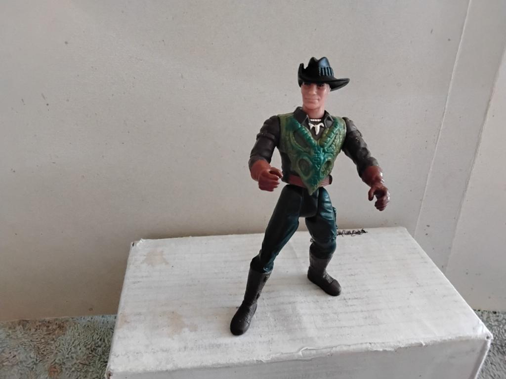 VINTAGE  ROLAND  TEMBO  HOOGTE  IS   12  CENTIMETER  1997, Verzamelen, Ophalen of Verzenden, Zo goed als nieuw