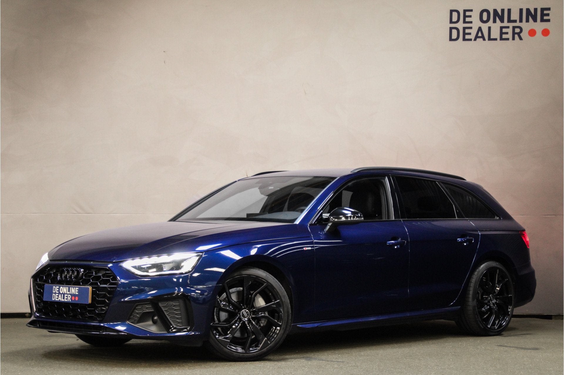 Audi A4 Avant 40 TFSI S Edition |Black|19inch|Carplay|Virtua, Auto's, Gebruikt, Euro 6, 4 cilinders, 1984 cc