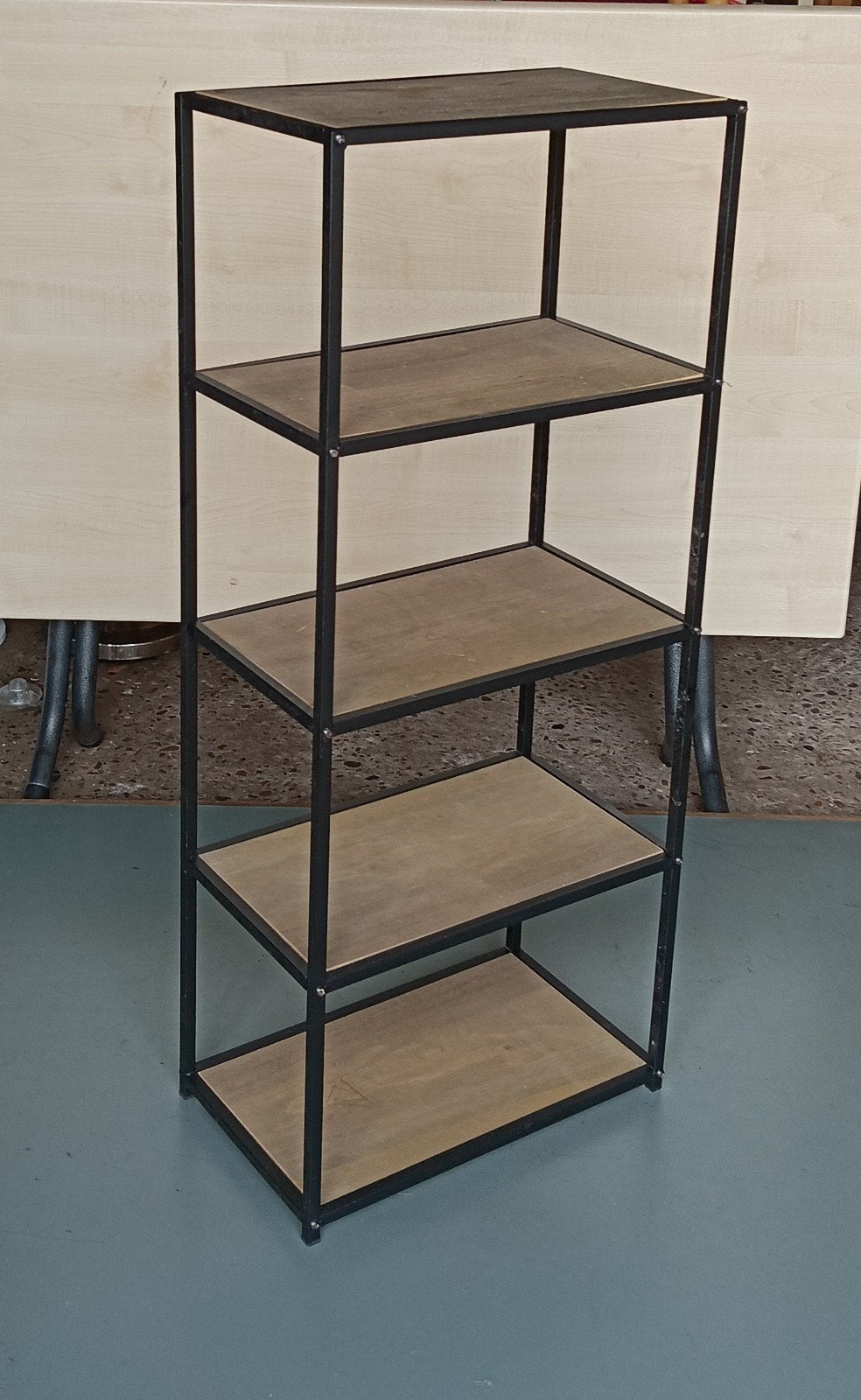 bijzettafel op wieltjes, Ophalen