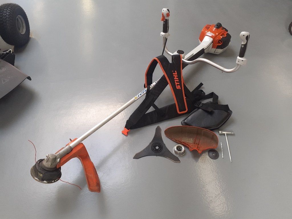 Stihl FS 461 C bosmaaier met draadbol & maaimes, 3 pk, Demo!, Tuin en Terras, Ophalen, Zo goed als nieuw, Benzine