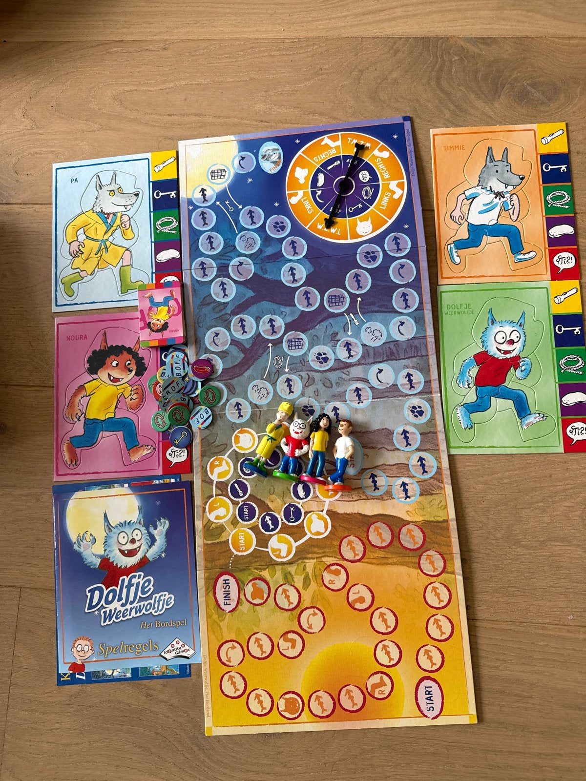 Dolfje Weerwolfje Het Bordspel - Compleet en Zo Goed als Nie, Hobby en Vrije tijd, Gezelschapsspellen | Bordspellen, Drie of vier spelers