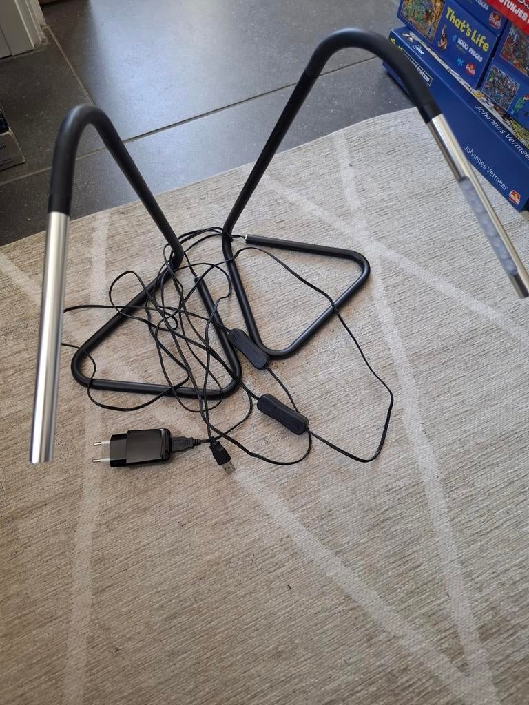 Moderne LED bureaulampen set - Zwart/Zilver, Huis en Inrichting, Lampen | Tafellampen, Gebruikt, Ophalen of Verzenden, Modern