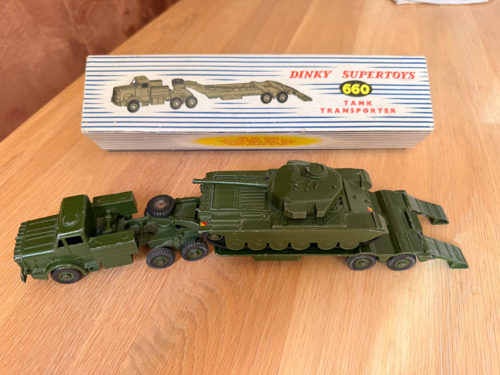Dinky Supertoys 660 Tank Transporter + 651 Centurion Tank, Ophalen of Verzenden