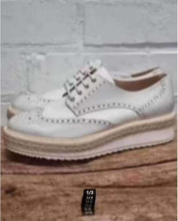 Peperosa - Prachtige leren brogues maat 41 - Als Nieuw, Schoenen met lage hakken, Peperosa, Verzenden, Wit