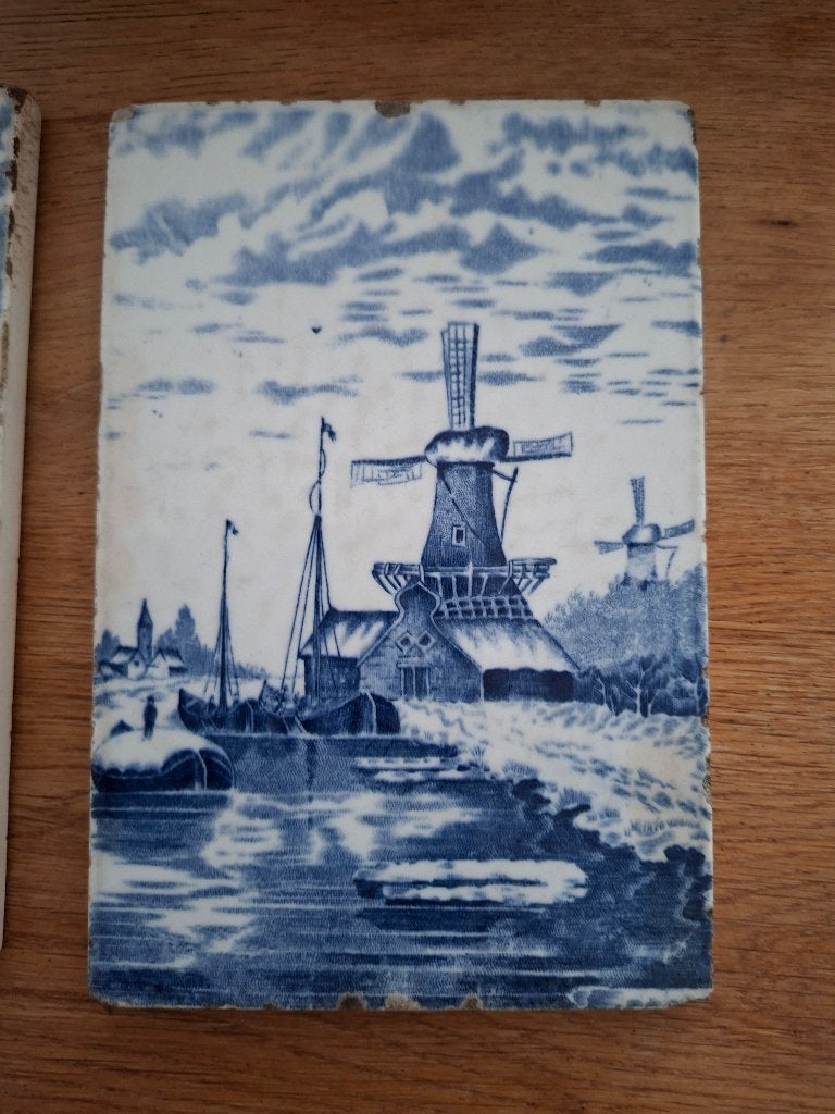 2 antieke tegeltjes samen voor 20 euro, Ophalen
