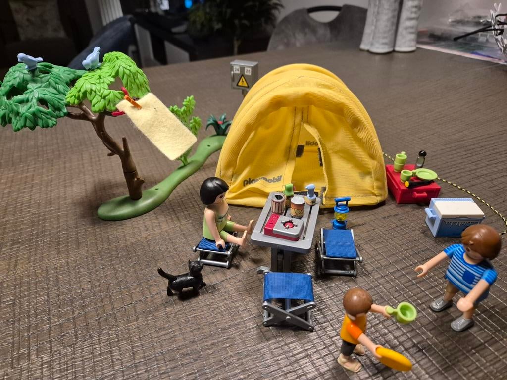 Playmobil Kampeervakantie met tent 5435, Ophalen