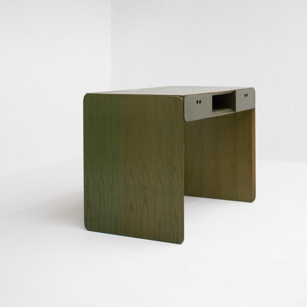 Groene houten bureau – Derk Jan de Vries, Ophalen of Verzenden, Zo goed als nieuw