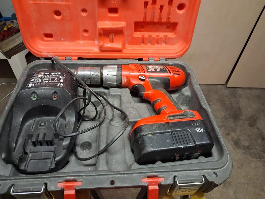 Black & Decker 18V Boor-/Schroefmachine, Doe-het-zelf en Verbouw, Gereedschap | Boormachines, Gebruikt, Ophalen of Verzenden, Boor- en Schroefmachine