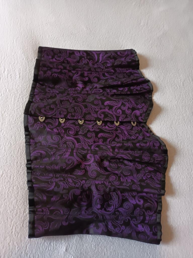 Prachtig Victoriaans/ Steampunk corset paars maat 50., Black Planet, Ophalen of Verzenden, Paars, Body of Korset