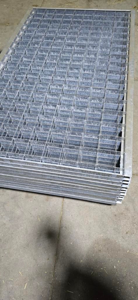Stellingroosters verzinkte maasroosters tbv palletstellingen, Ophalen, Zo goed als nieuw, IJzer