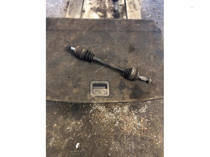 Aandrijfas links-voor van een Suzuki Wagon R+, Gebruikt, -, -, -