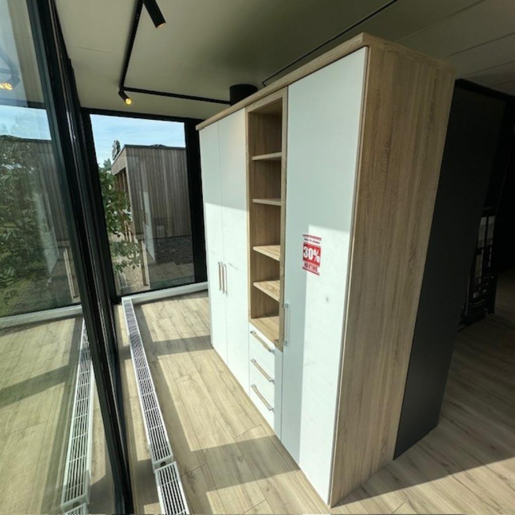 Nolte Horizont Kledingkast - 200x240x62cm, Huis en Inrichting, Kasten | Kledingkasten, Kunststof, 200 cm of meer, 150 tot 200 cm