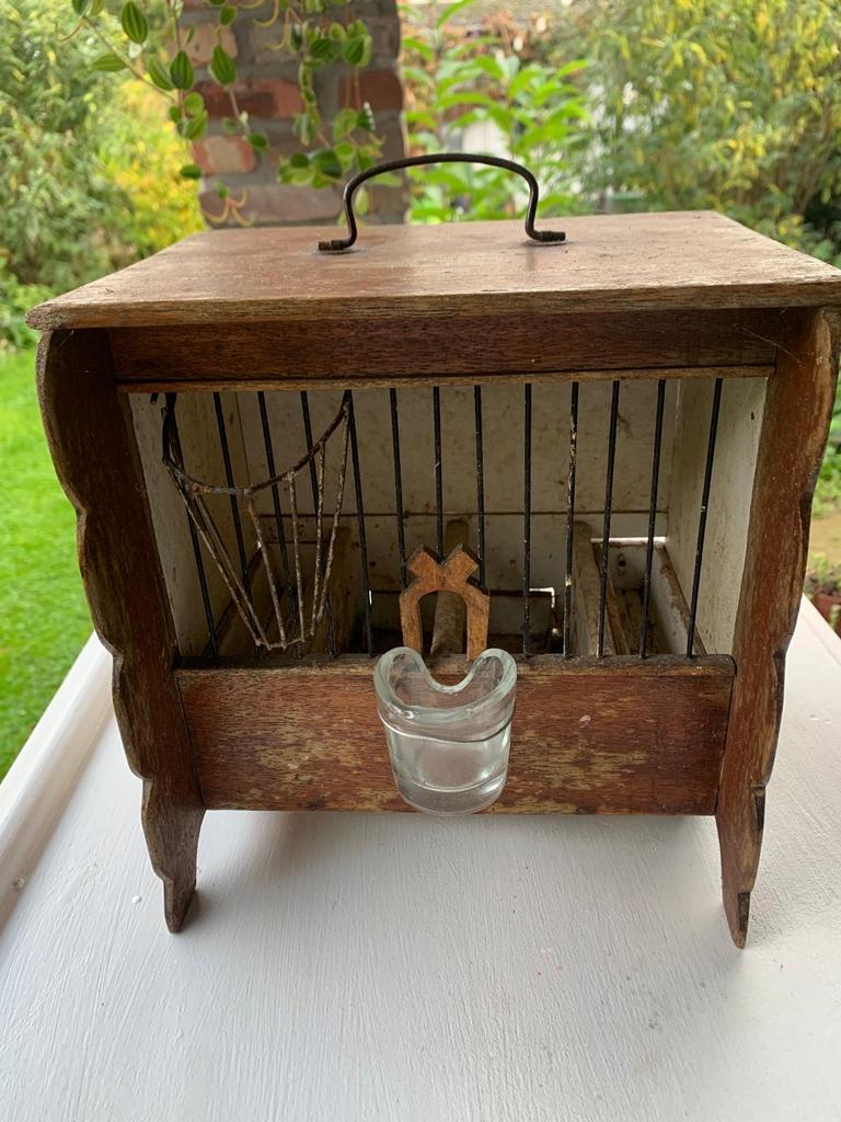 Oud Vogelkooitje, Ophalen