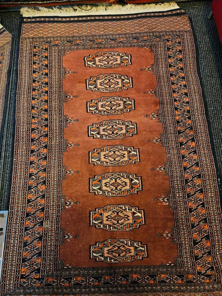 Mooie handgeknoopt vintage Oosterse tapijt, 100 tot 150 cm, Bruin, Vintage, Zo goed als nieuw