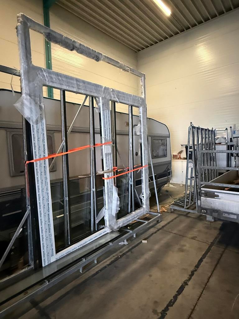 Nieuwe aluminium openslaande deur, Doe-het-zelf en Verbouw, Kozijnen en Schuifpuien, Deurkozijn, 225 cm of meer, Aluminium, Ophalen of Verzenden