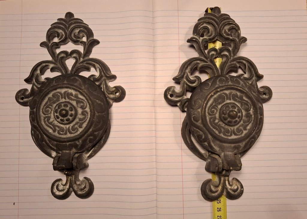 Gietijzeren wandkandelaars 2 stuks nieuwstaat, Ophalen of Verzenden, Metaal