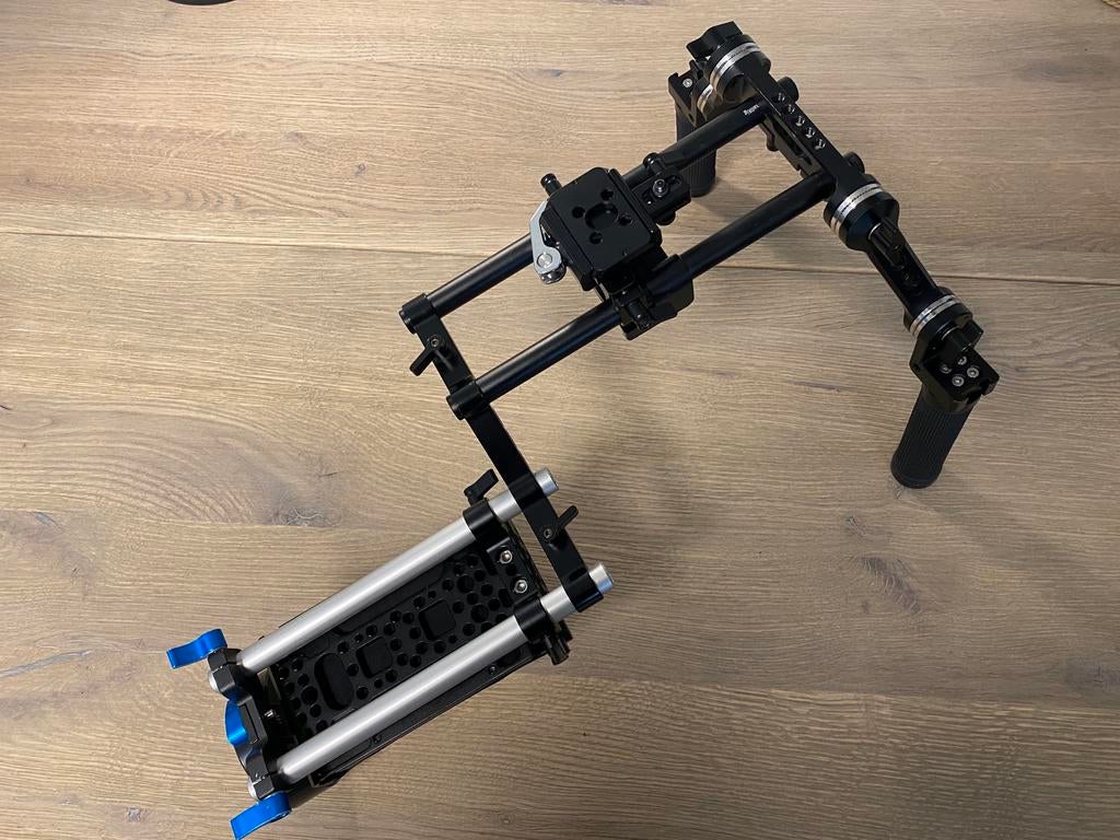 Small rig shoulder set, Ophalen, Zo goed als nieuw