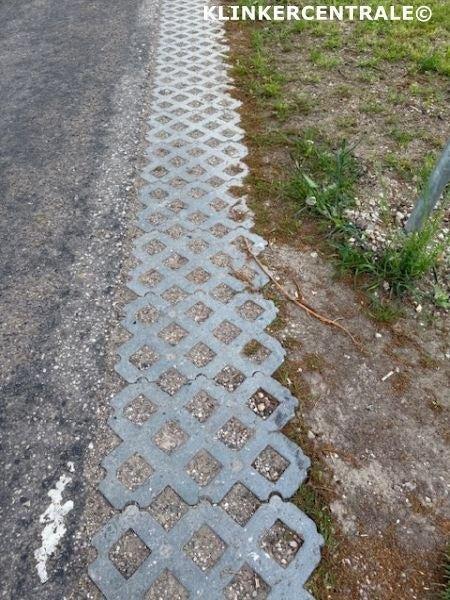 ROOIKORTING 2.000m2 gebruikte grastegels 60x40x10cmkunststof, Tuin en Terras, Gebruikt, Verzenden, Bij dit gebruikte product niet meer te achterhalen.