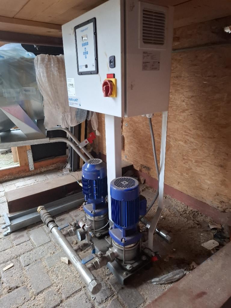 Hydrofoorpomp, Tuin en Terras, Waterpompen, Ophalen, Gebruikt, Accu, Hydrofoorpomp