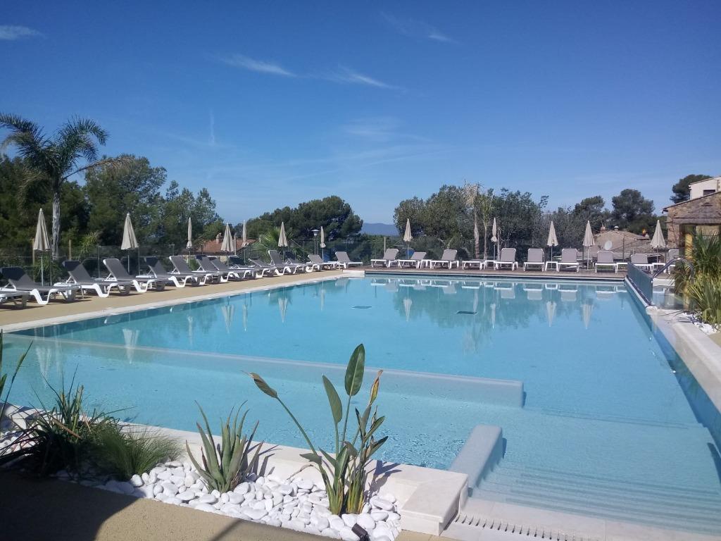 Mobilhome Stacaravan Zuid Frankrijk Côte d'Azur, airco, 2 slaapkamers, Provence en Côte d'Azur, Speeltuin, Recreatiepark