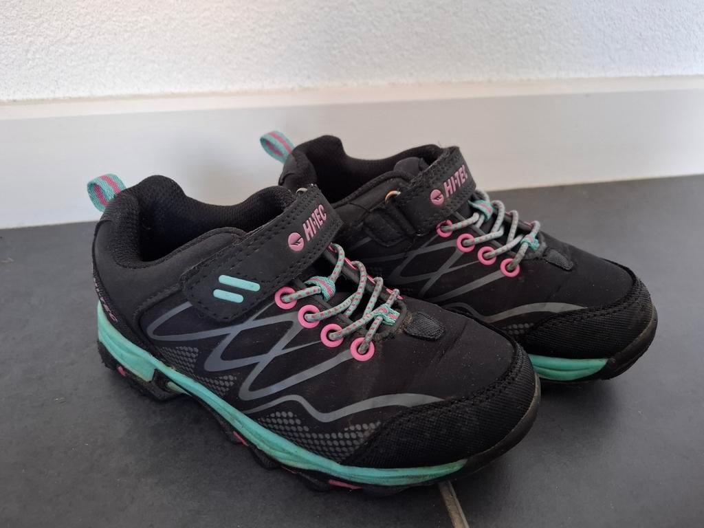Mooie bijna nieuwe wandelschoenen maat 30 Merk Hi-tec, Hi-tec, Jongen of Meisje, Schoenen, Ophalen of Verzenden