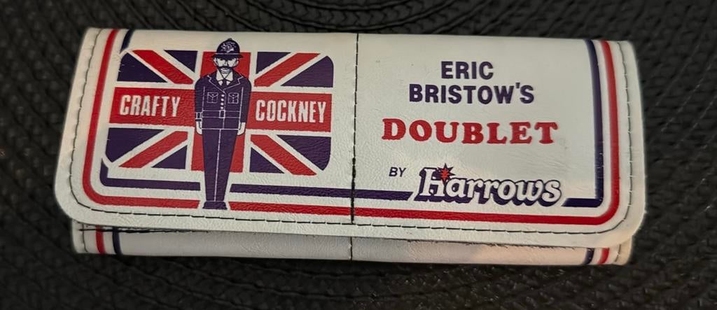 Harrows Wallet Eric Bristow nieuwstaat met rode ster, Sport en Fitness, Darts, Ophalen of Verzenden, Zo goed als nieuw, Overige typen