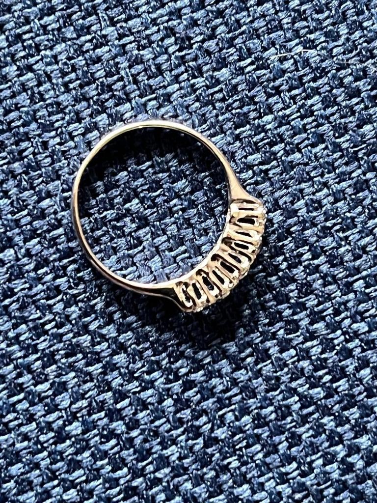 Wit gouden ring met briljant, Sieraden, Tassen en Uiterlijk, Ringen, Wit, Ophalen of Verzenden, Dame, Goud