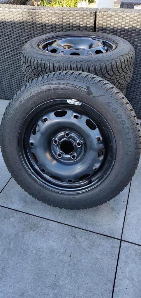 Set winterbanden 185/60R14 Seat Ibiza, VW Polo, Skoda Fabia, Ophalen, 14 inch, Gebruikt, Banden en Velgen