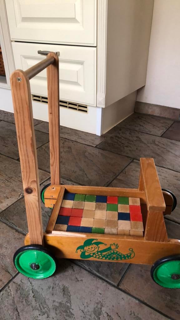 Loopwagen met 35 blokken, Kinderen en Baby's, Speelgoed | Houten speelgoed, Ophalen, Gebruikt, Duw- of Trekspeelgoed