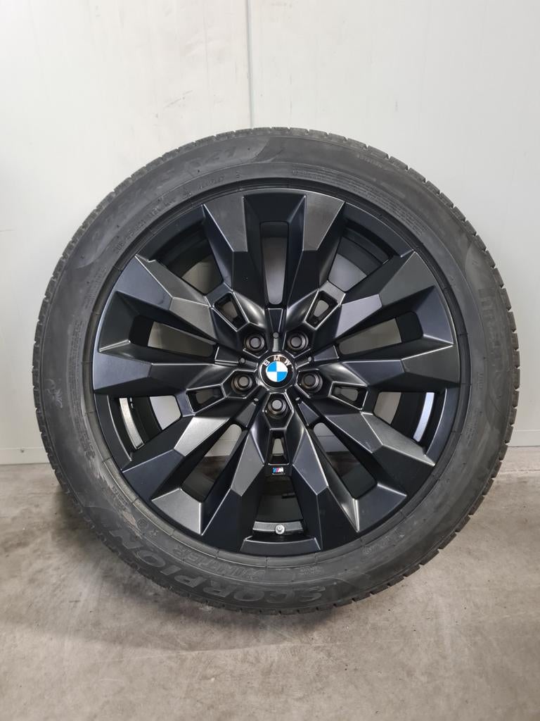 21' BMW XM G09 Styling 917M Matt Black met winterbanden 7mm, 285 mm, Banden en Velgen, Personenwagen, 21 inch