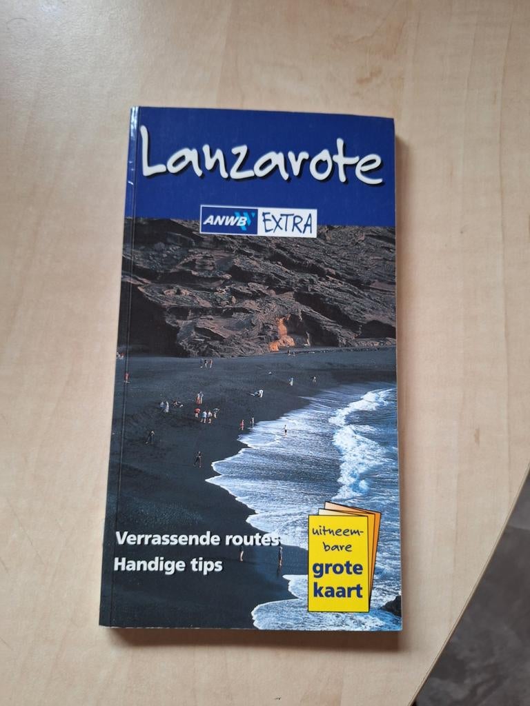 ANWB extra Reisgids Lanzarote met kaart., Europa, Ophalen of Verzenden, Zo goed als nieuw, Reisgids of -boek