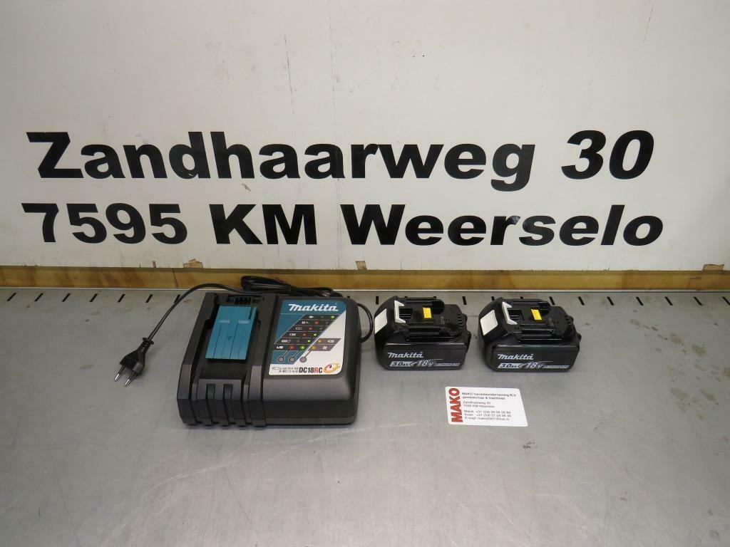 makita acculader met 2 accus 18 volt nieuw, Ophalen of Verzenden, Nieuw