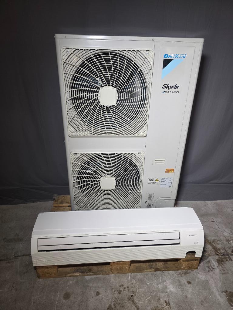 Refurbished wand airco Daikin SkyAir Alpha-series 11,2 kW, Koelen en Ontvochtigen, Timer, Refurbished, 3 snelheden of meer