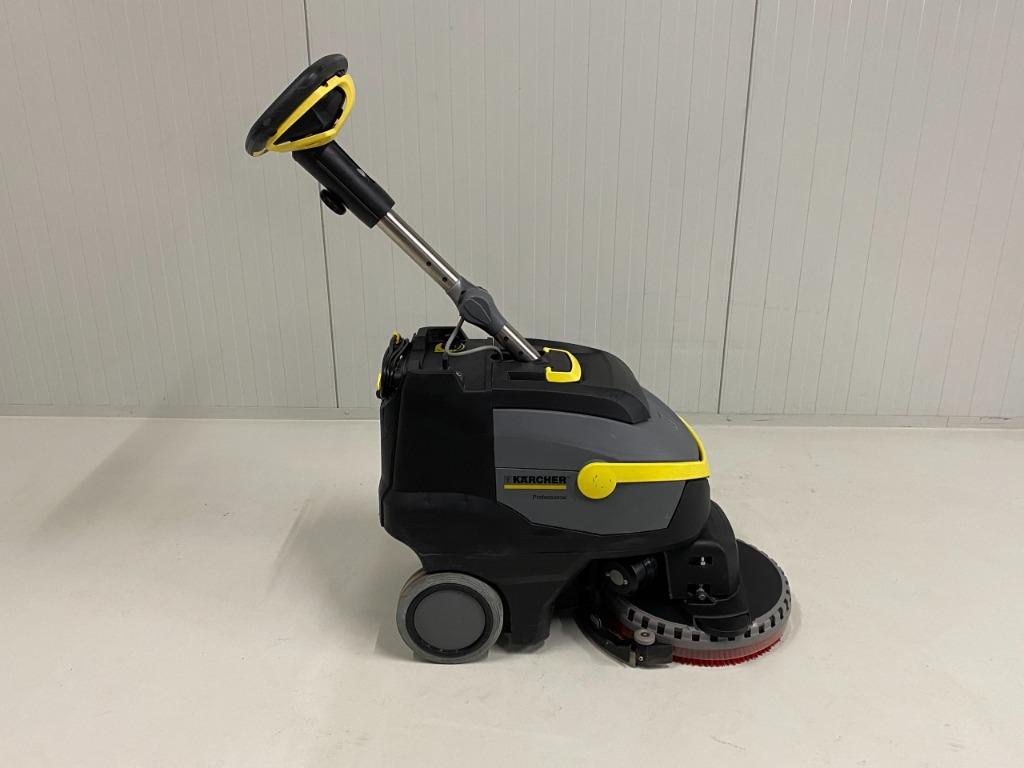 KARCHER SCHROBMACHINE BD 38/12 C Bp Pack, Ophalen of Verzenden, Zo goed als nieuw, Schrobmachine