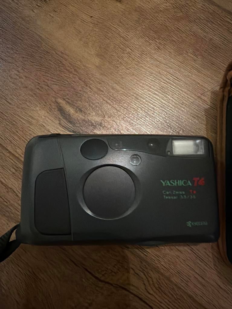 Yashica T4 Carl Zeiss Tessar 3.5/35 Camera, Ophalen, Zo goed als nieuw, Compact, Overige Merken