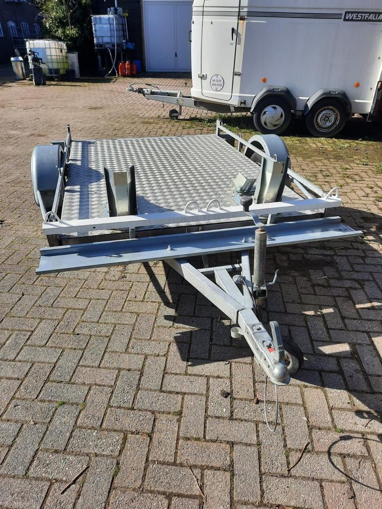 Motortrailer te huur, €25 per dag! * Trailer huren * 2 motor