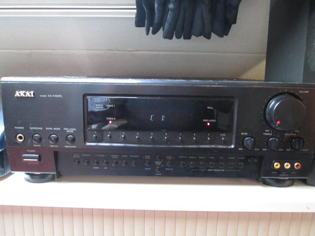 akai reciever  aa-v120pl, Ophalen of Verzenden, Gebruikt, 60 tot 120 watt, Overige merken