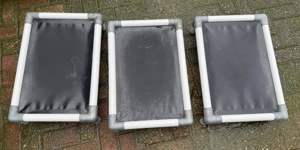 Honden ligbedden bridges bed robuust en degelijk comfortabel, Dieren en Toebehoren, Hondenhokken, Ophalen, Zo goed als nieuw, 110 cm of meer