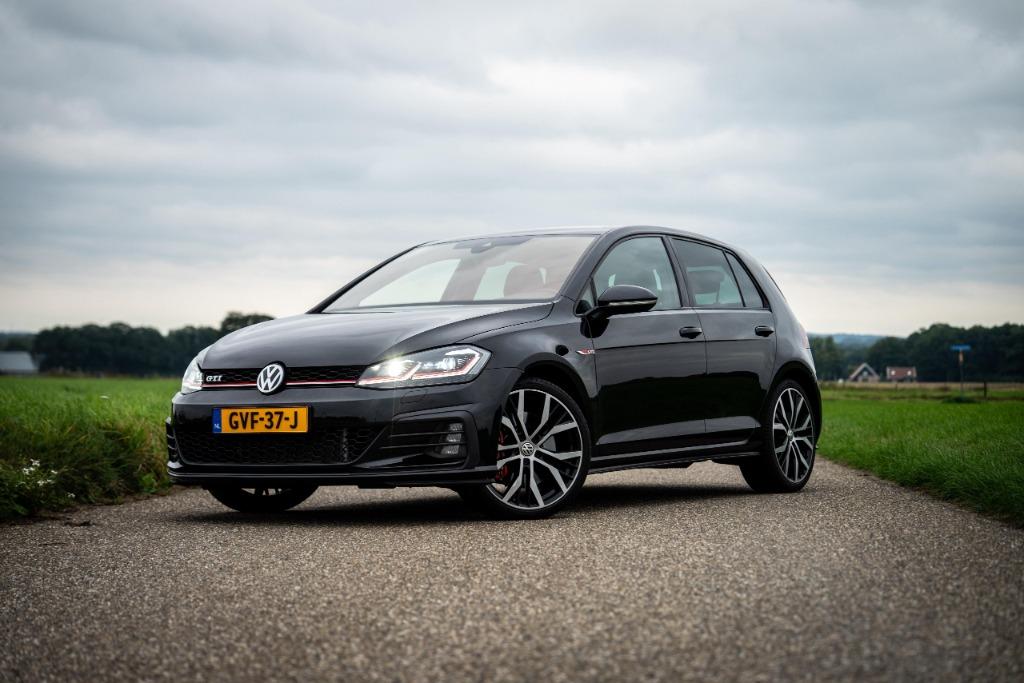 Volkswagen Golf 2.0 TSI/GTi 245pk DSG pano leer standkachel, Auto's, 4 cilinders, 1984 cc, 1337 kg, Zwart