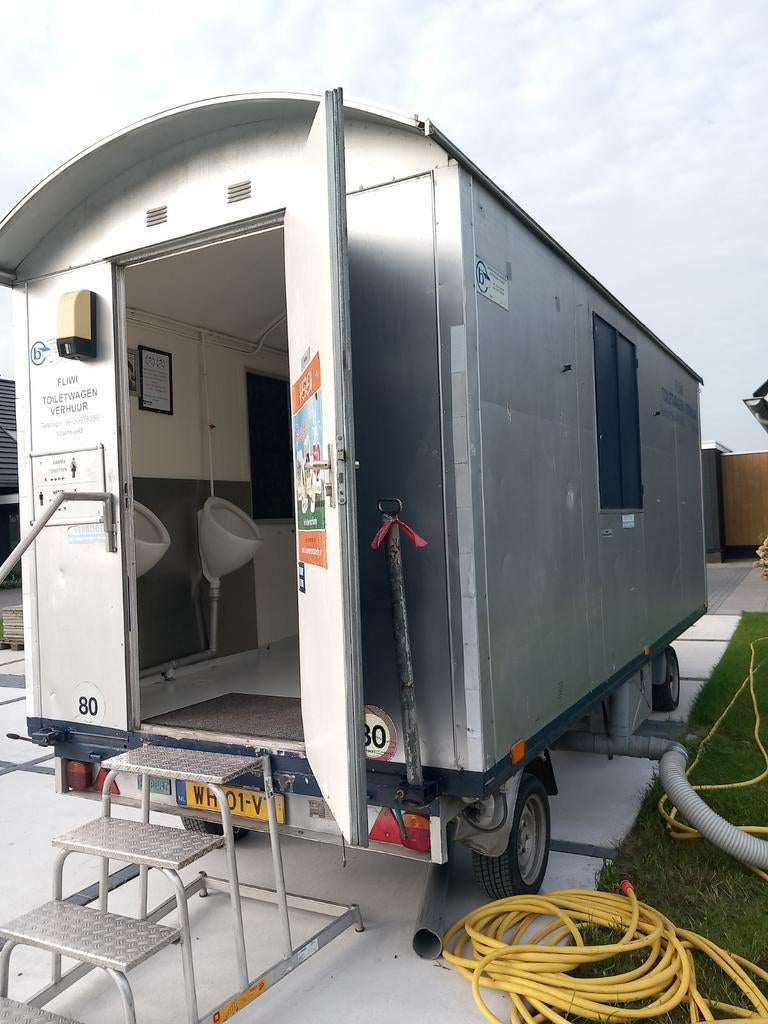 Toiletwagen verhuur, Ophalen of Verzenden
