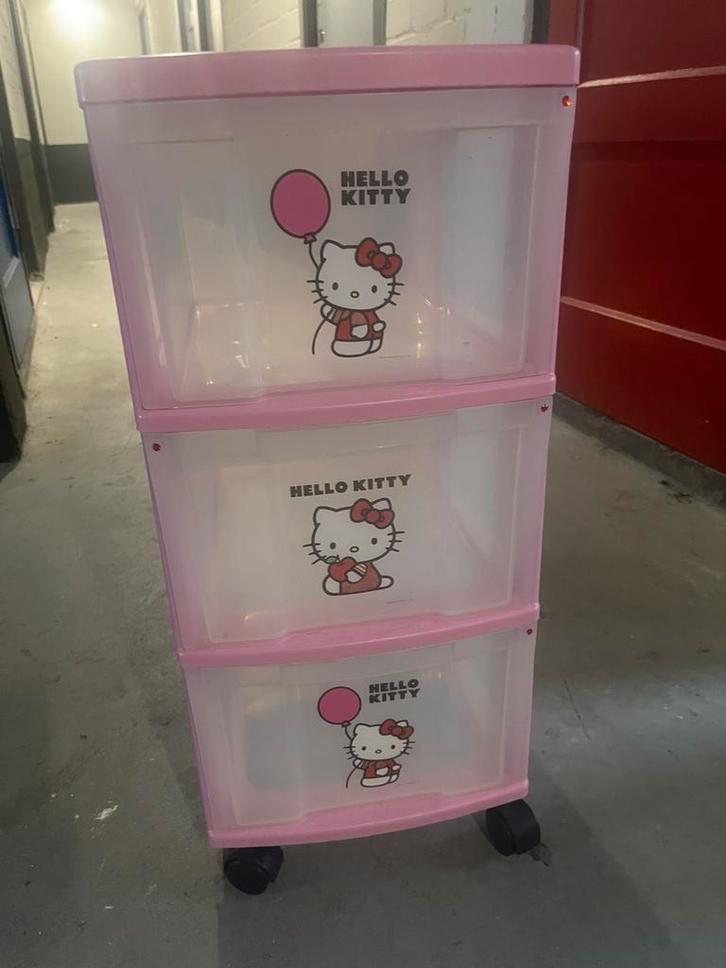Hello kitty “speelgoed” kast, Ophalen, Gebruikt, Kast