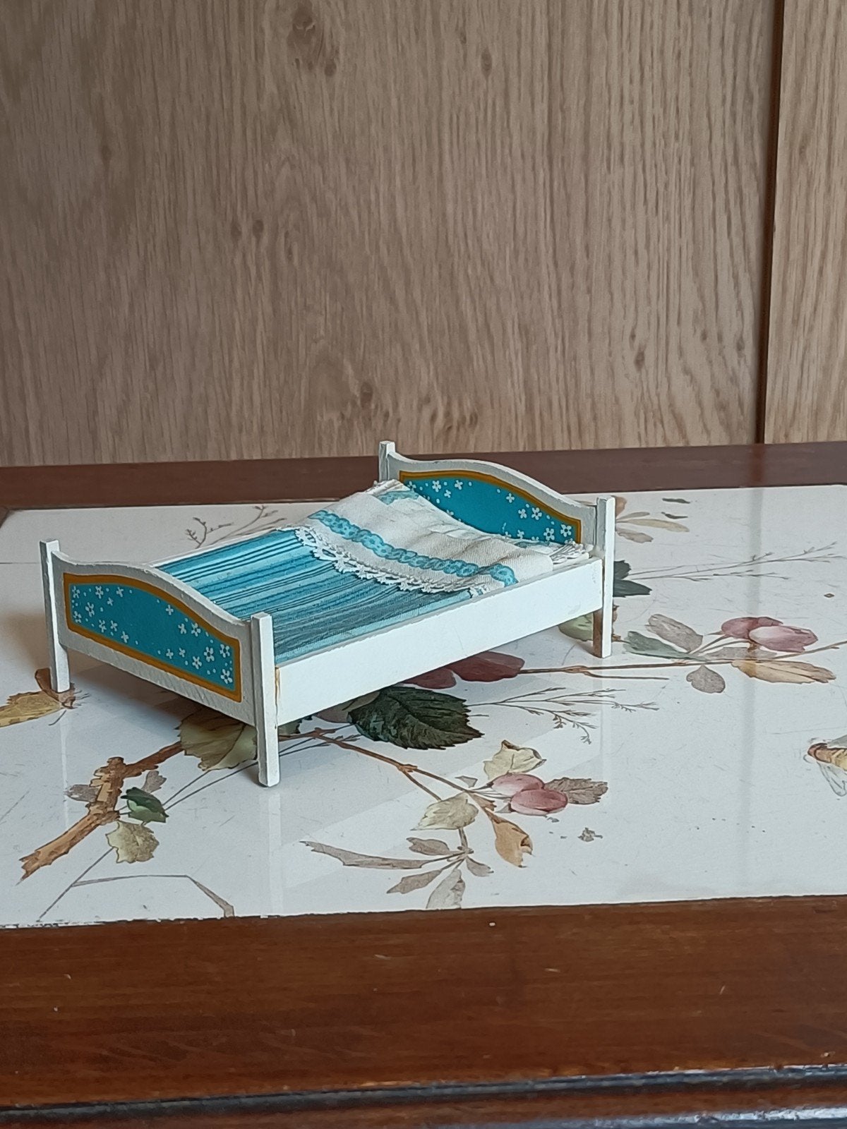 Lundby bedje jaren '70, Ophalen of Verzenden, Gebruikt, Poppenhuis