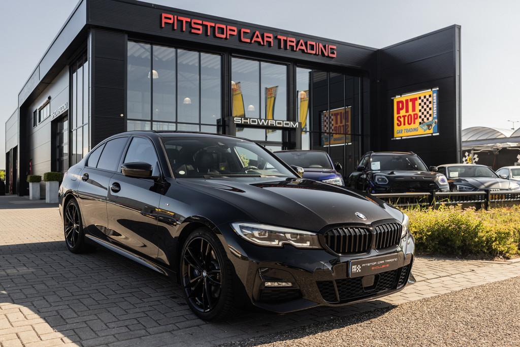 BMW 3-serie 330i M-Sport, 259pk, Hi-Fi, 19 inch, ACC, Shadow, Automaat, 1998 cc, Achterwielaandrijving, Gebruikt