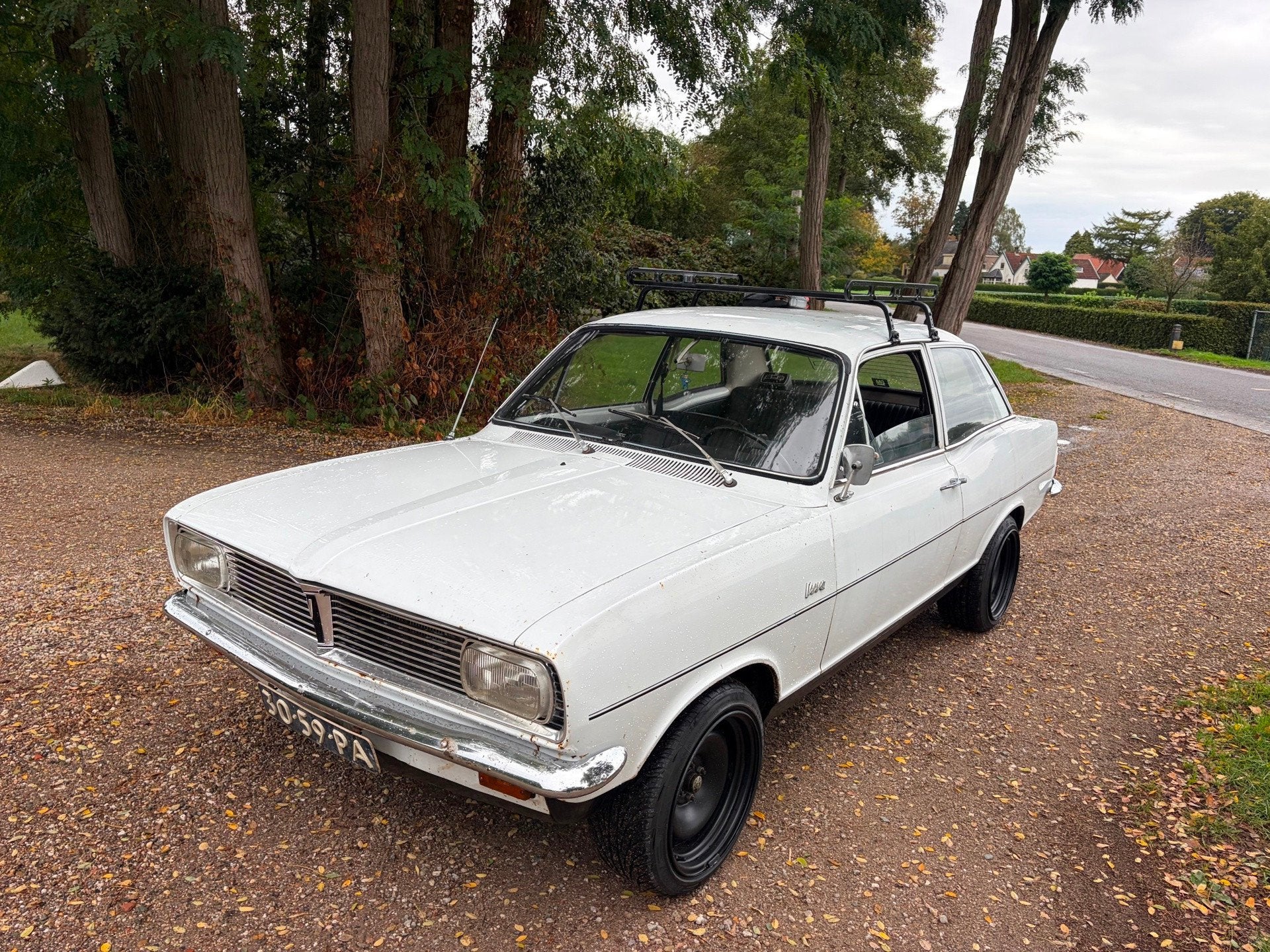 Vauxhall Viva 1.3 de luxe, Achterwielaandrijving, Gebruikt, 4 cilinders, 61 pk