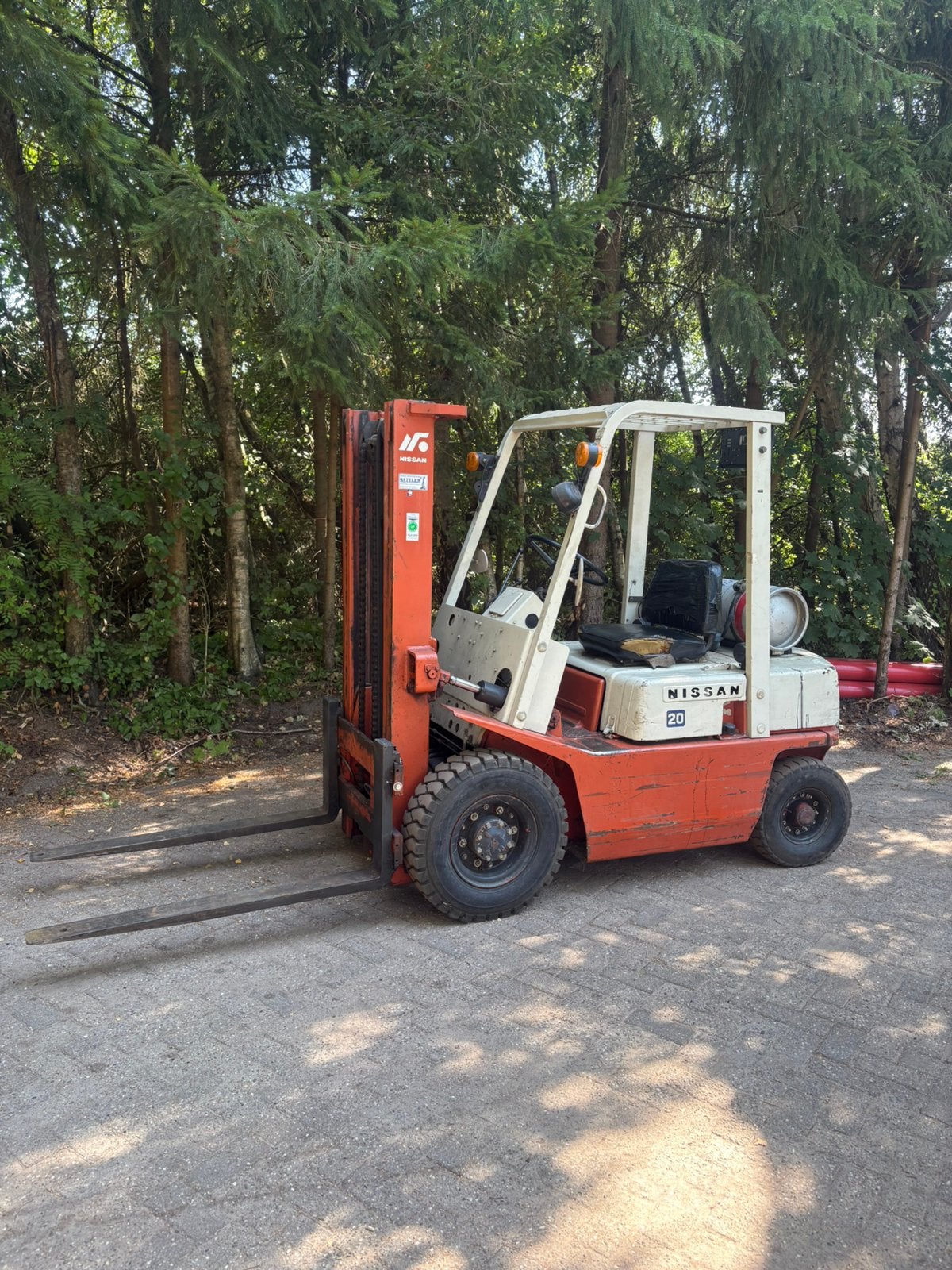 Nissan 2 tonner lpg, 1000 tot 2000 kg, Ophalen, LPG, Heftruck