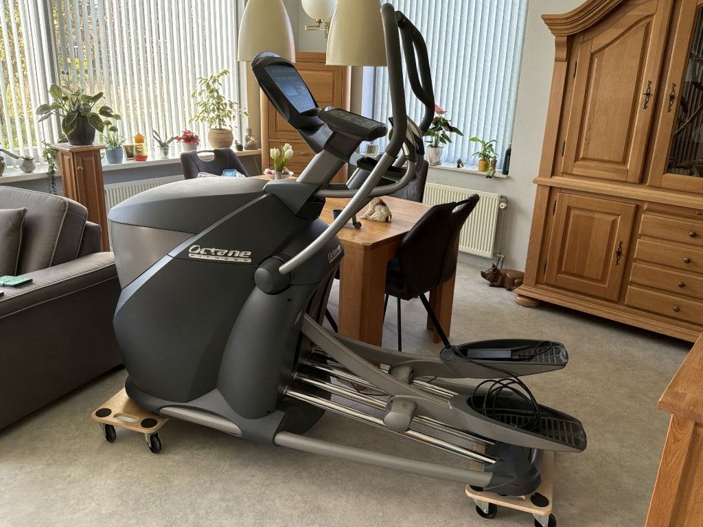 Octane Q47CE Crosstrainer, Sport en Fitness, Ophalen, Gebruikt, Armen, Overige typen