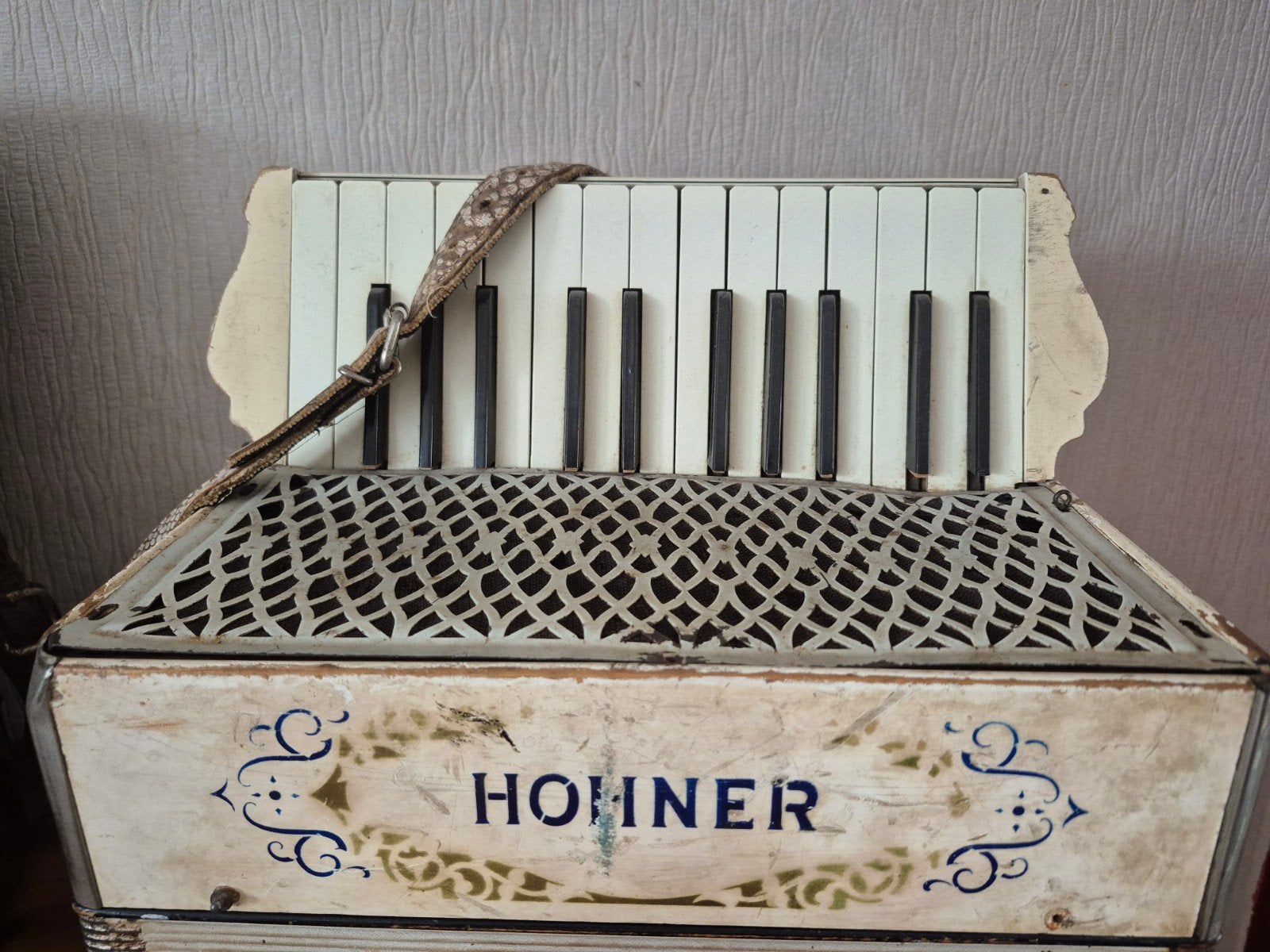 Vintage Hohner Accordeon - Gebruikt, Muziek en Instrumenten, Ophalen
