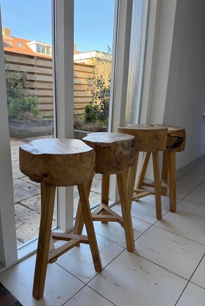 Set van 4 massief houten barkrukken, Huis en Inrichting, Stoelen, Zo goed als nieuw, Vier, Hout, Overige kleuren, Ophalen